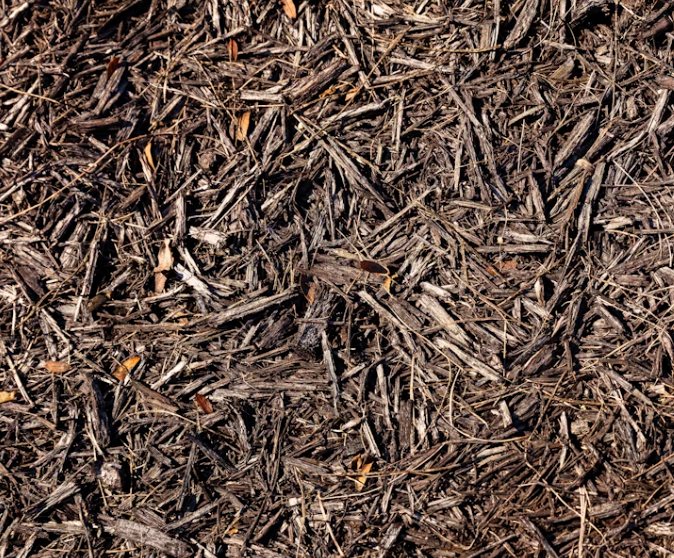 Dark mulch